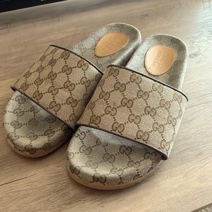 Gucci GG Canvas Slides